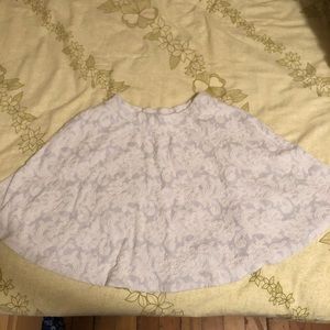 Patterned skirt with pockets